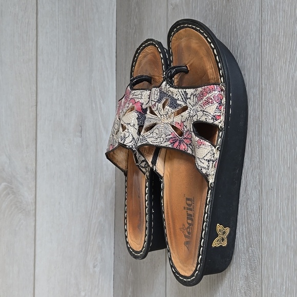 Alegria Women's Floral Slide Sandals - Black and Pink Platform Sz 38/8-8.5 - Picture 2 of 15